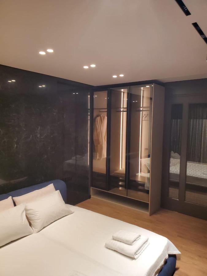 Remarkable Apartment Тирана Экстерьер фото