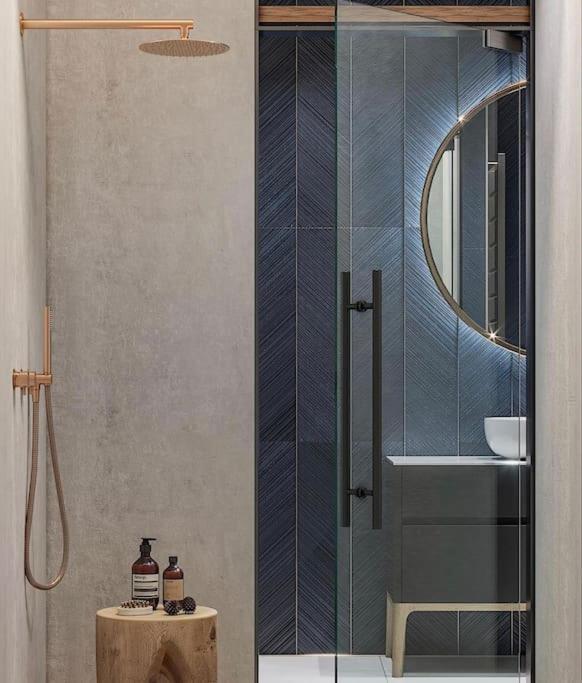 Remarkable Apartment Тирана Экстерьер фото