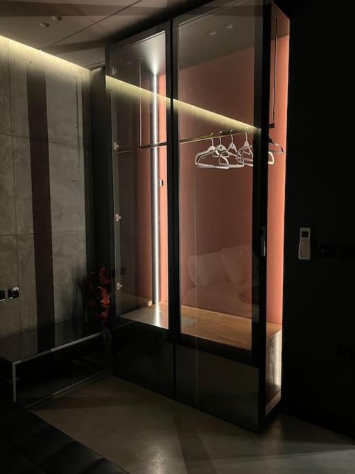 Remarkable Apartment Тирана Экстерьер фото